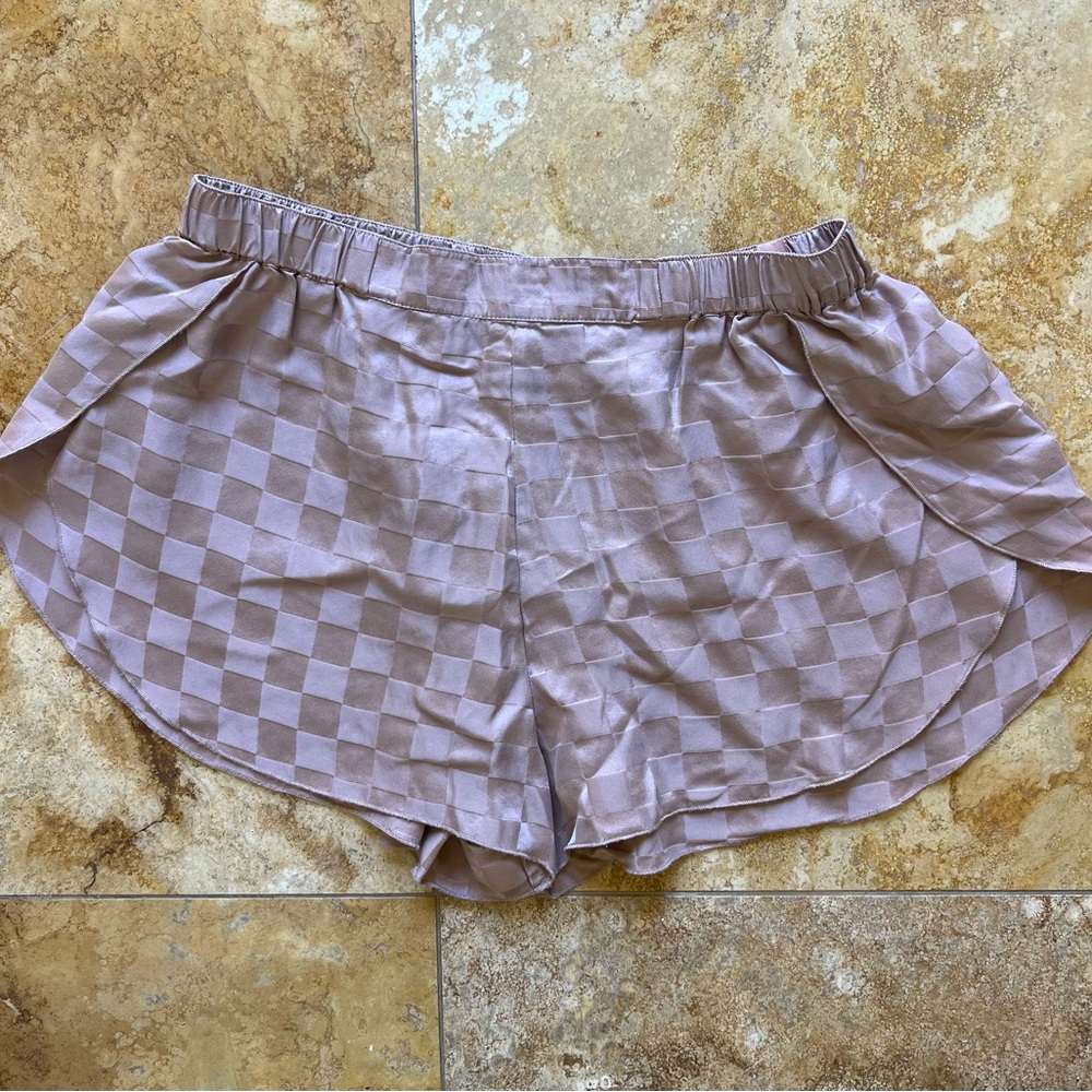 Lunya Silk Shorts in Soft Mauve